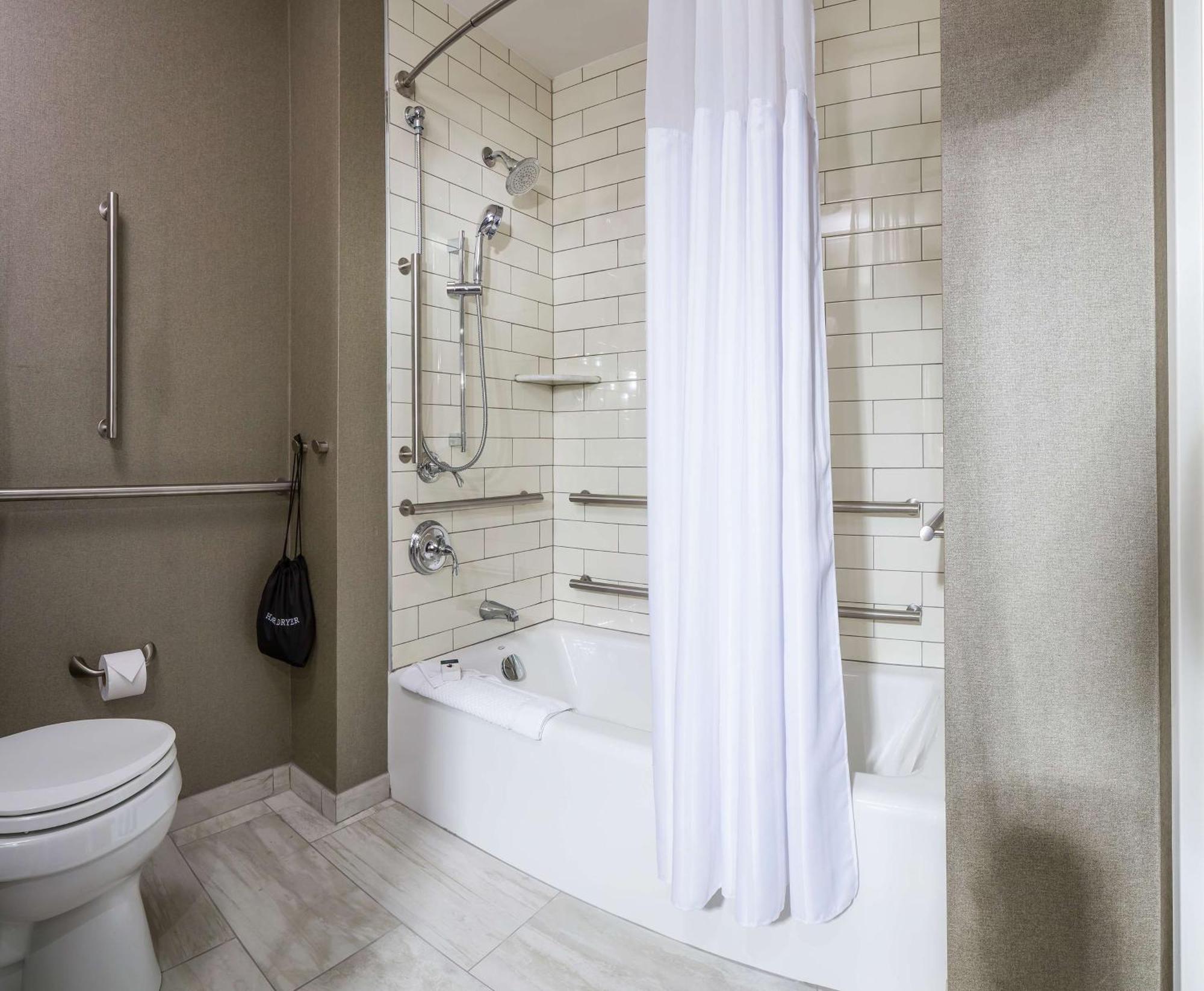 Doubletree By Hilton Boston-andover Andover